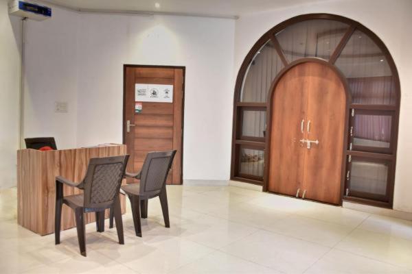 Mauji'S Villa Hotel & Guest House Allāhābād Junction エクステリア 写真