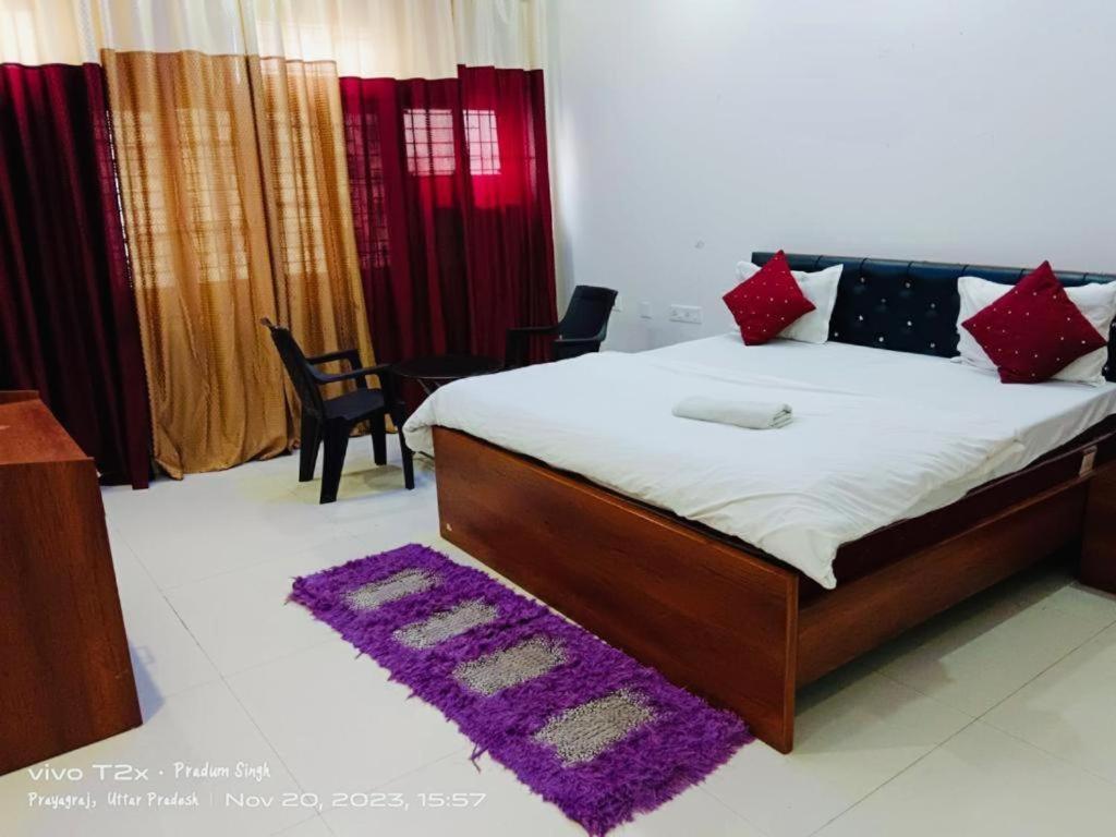 Mauji'S Villa Hotel & Guest House Allāhābād Junction エクステリア 写真